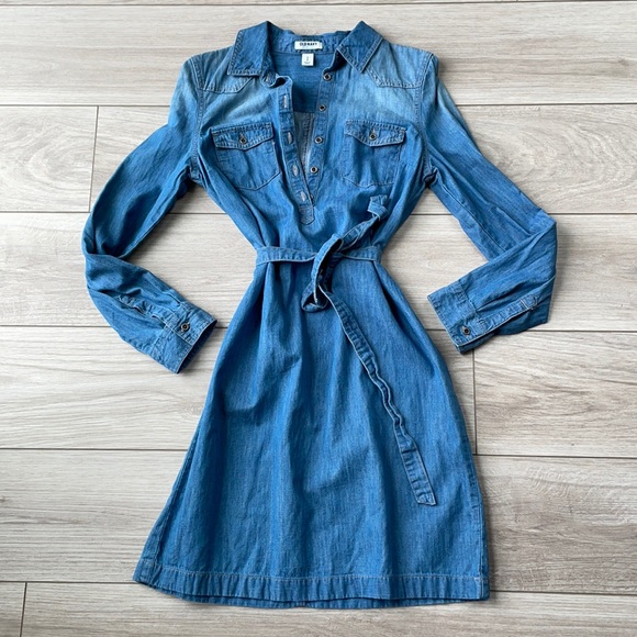 Old Navy Dresses & Skirts - Old Navy Denim Dress - Like New